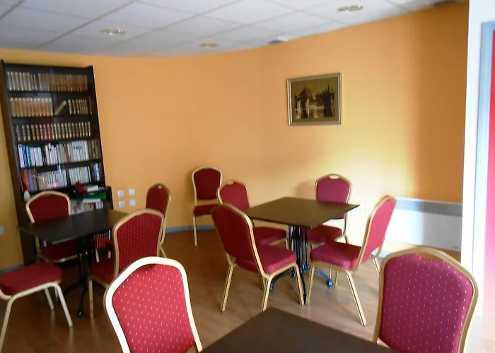 Le Patio D'argenton 2* Poitiers