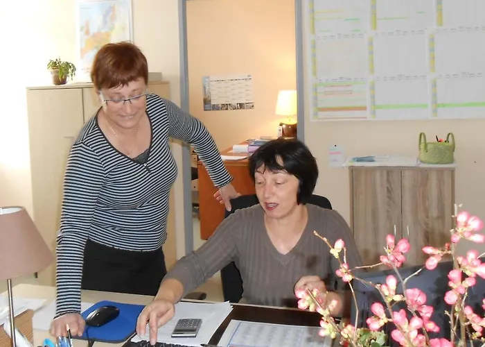 Le Patio D'argenton 아파트호텔 2*